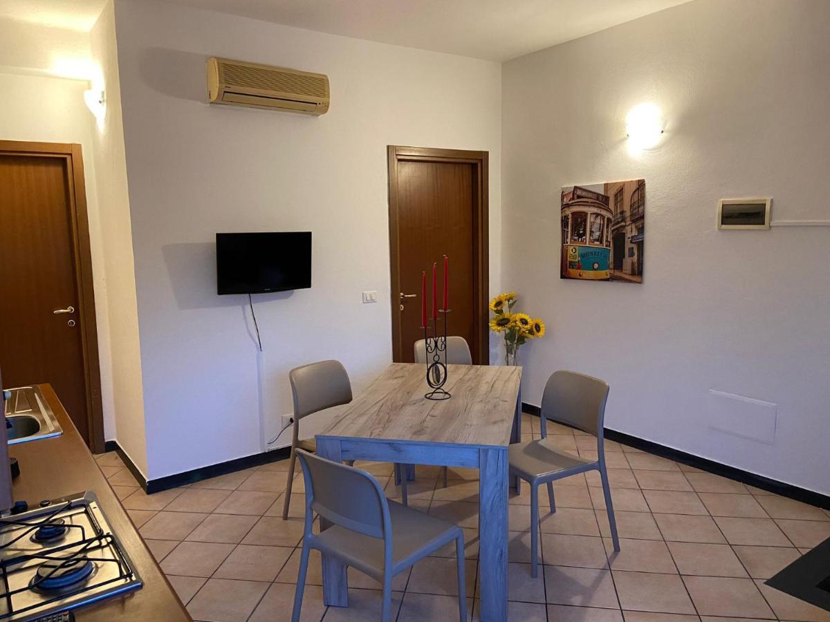 Right Bank House Villa Imperia Exteriör bild